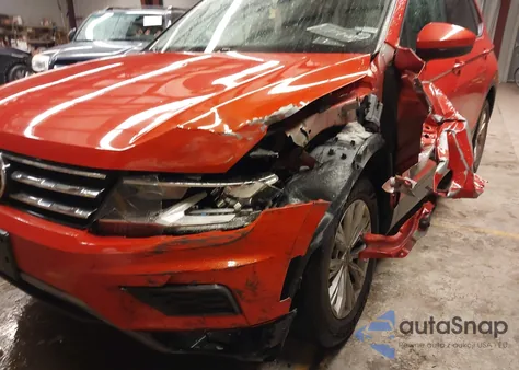 2018 Volkswagen Tiguan 2.0T S из США, поврежденный, VIN 3VV0B7AX7JM042423